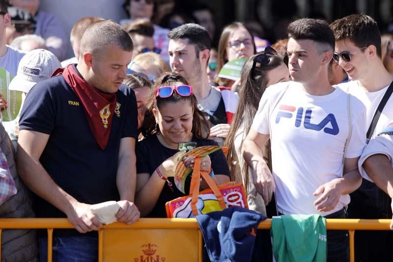 Búscate en la mascletà del 14 de marzo