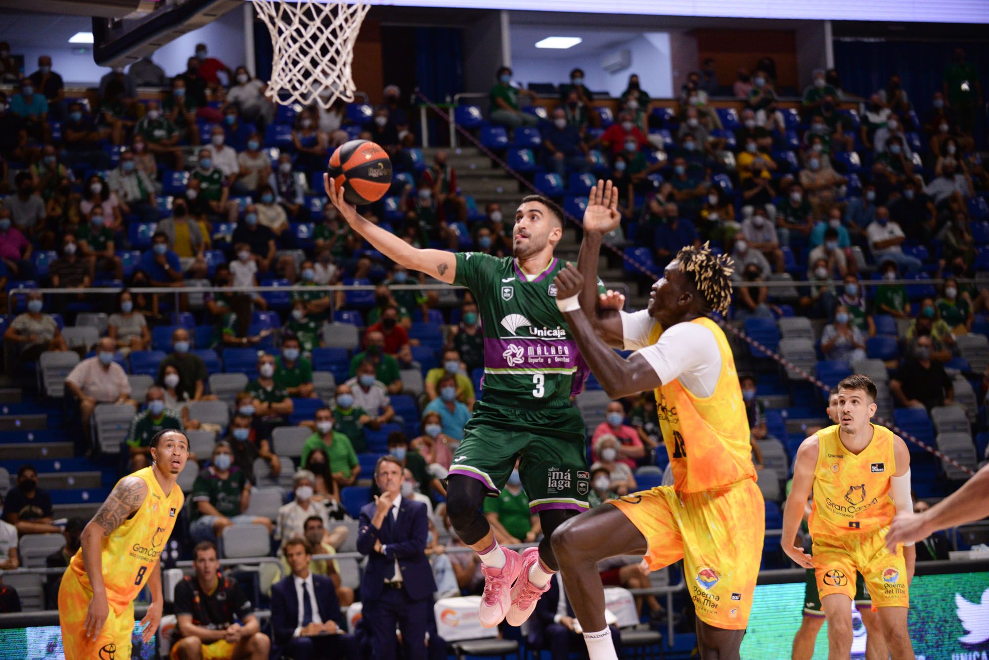 Las imágenes del Unicaja - Herbalife Gran Canaria de la Liga Endesa en el Martín Carpena.