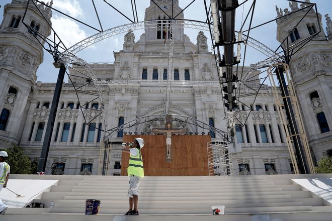 Los preparativos de Madrid para recibir al Papa León XIV, en imágenes