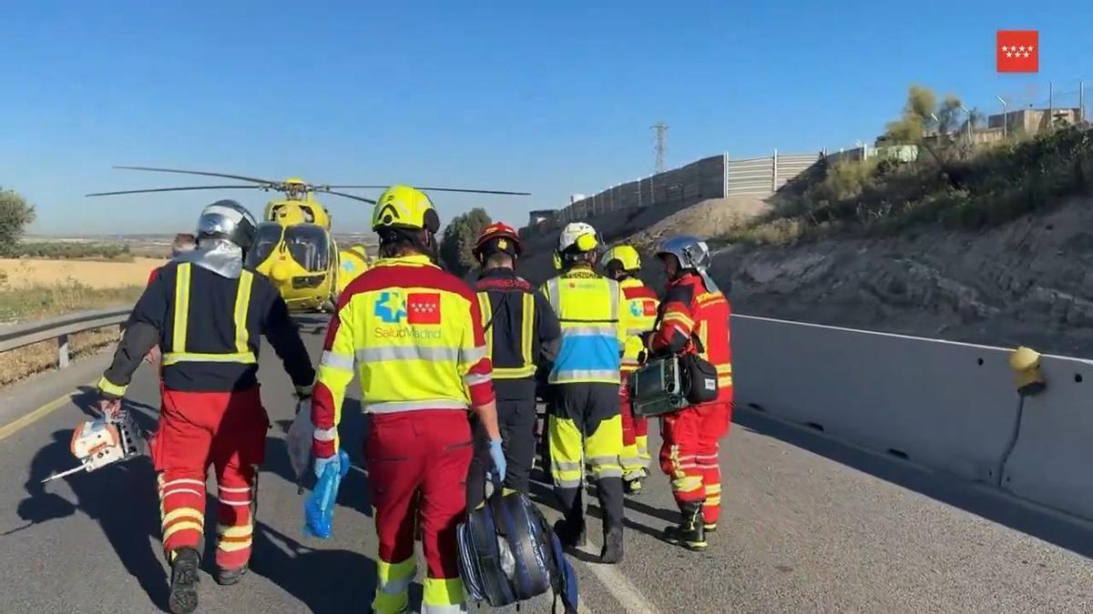 Herido grave al chocar el coche que conducía con un camión en Torrejón de Velasco