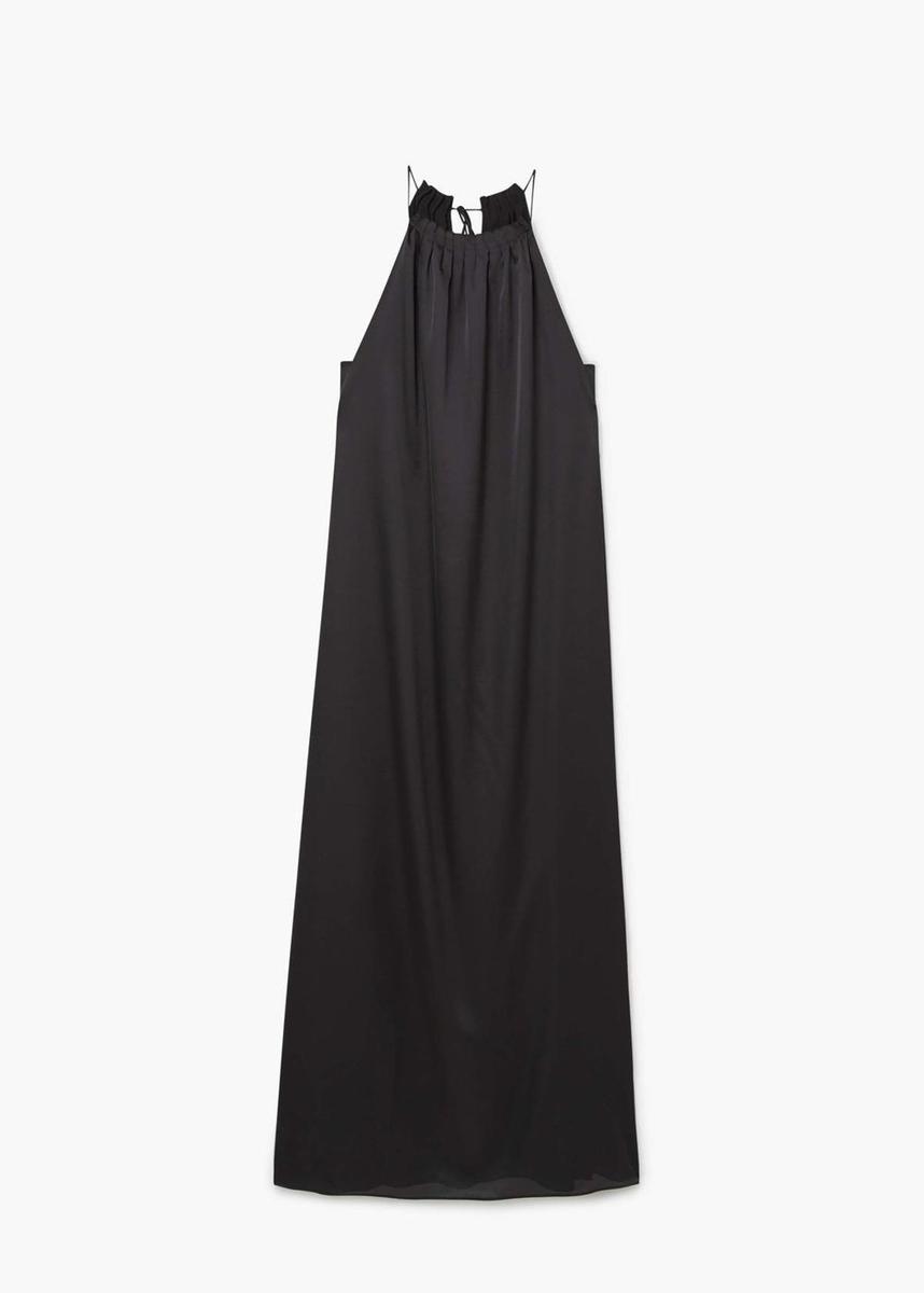Vestidos para una noche de verano, halter en color negro de Mango (39,99€)