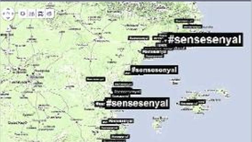 El hashtag a Twitter que han consensuat fer servir els internautes per expressar el seu rebuig a l&#039;apagada de TV3 al País Valencià (#sensesenyal) és el més utilitzat a tot l&#039;Estat espanyol, segons es pot consultar a la pàgina web de la xarxa social. Diverses entitats han apostat per tancar les seves webs amb motiu de protesta, com Obra Balear, Acció Cultural o Òmnium.