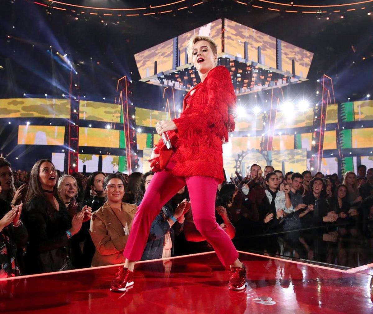 Para su actuación, Katy eligió un conjunto de Stella McCartney