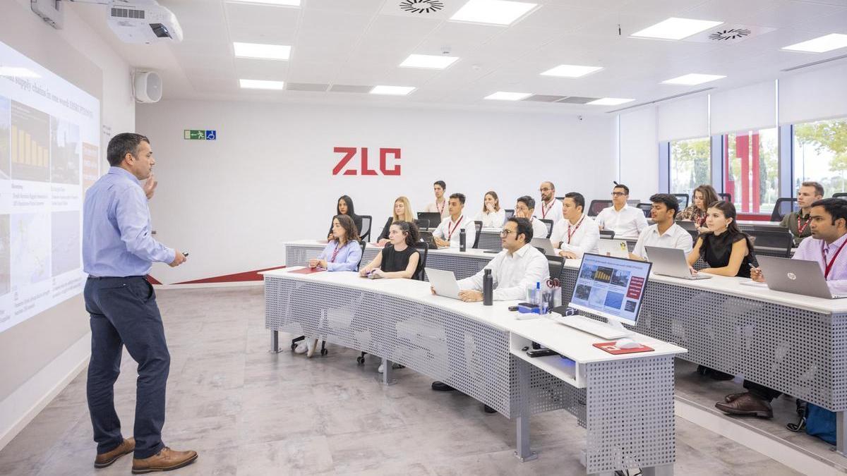 Zaragoza Logistics Center (ZLC) cumple 20 años formando el futuro de la logística desde Aragón.