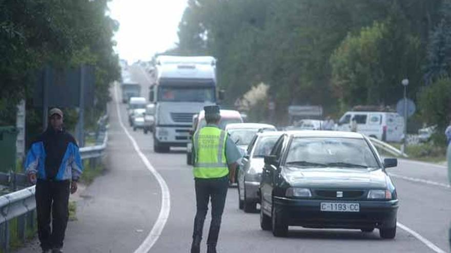 Tráfico prevé en el &quot;puente&quot; miles de desplazamientos en Ourense