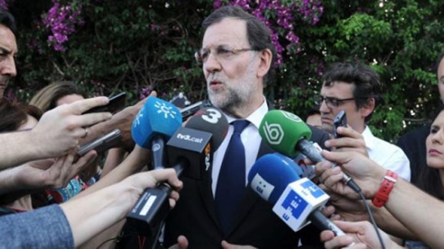 Rajoy confirma la muerte de cuatro personas en el accidente aéreo