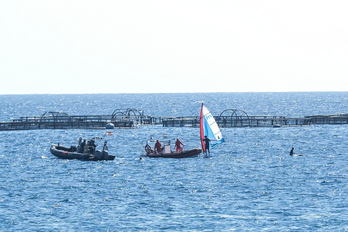 Manifestación contra las jaulas marinas en Salinetas