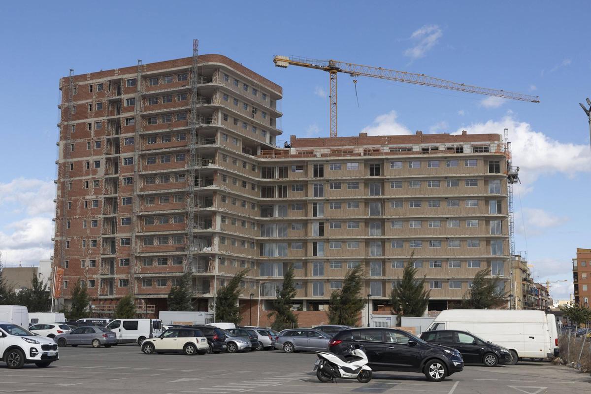 Edificio en construcción en València