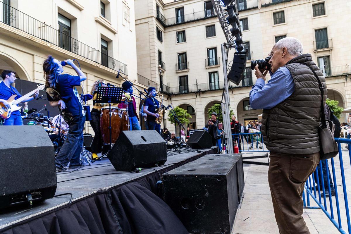 A lo largo de todo el mes se desarrollará un completo programa de conciertos, en los que participarán músicos locales, nacionales e internacionales