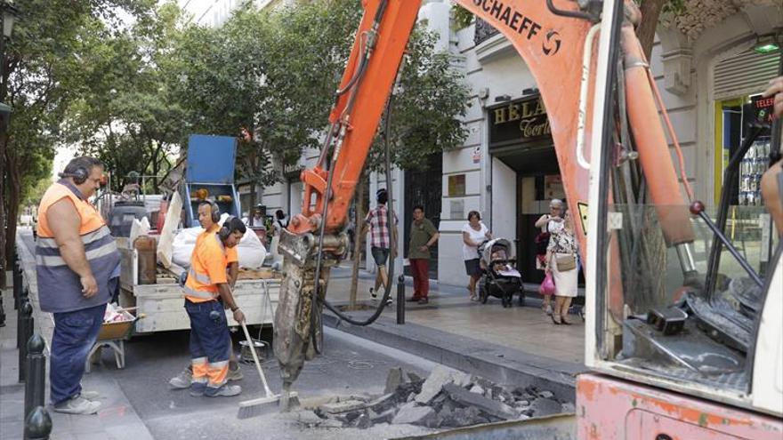 Críticas por acometer las obras de Don Jaime en temporada alta