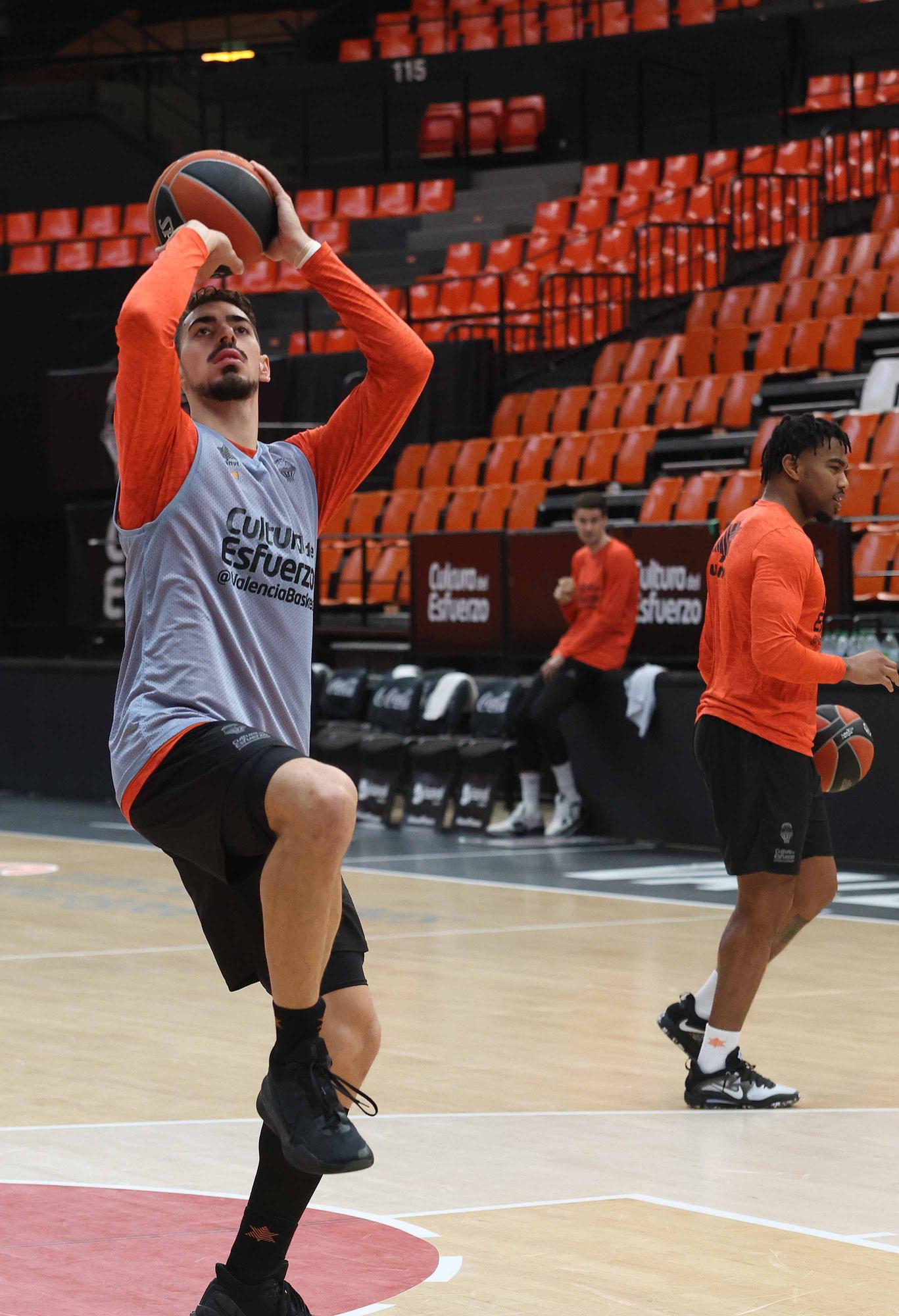 Entrenamiento previo al partido de Euroliga frente al  Meridianbet de Belgrado