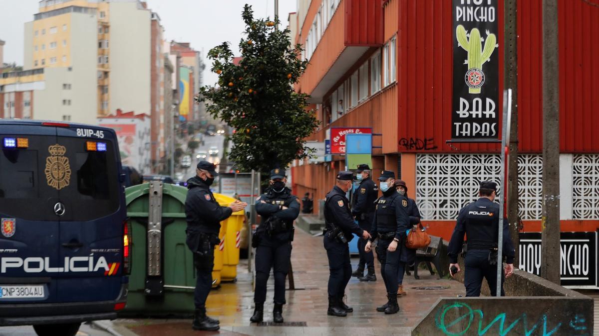 Macroperación policial antidroga en Travesía de Vigo