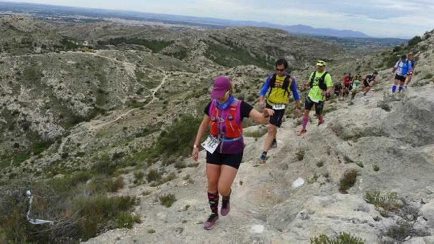 Una polémica con «runners», aves en peligro y residuos de por medio