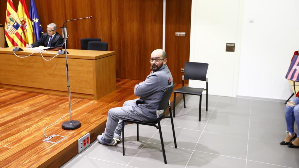 El acusado, Joaquim Vagoroso, durante el juicio que se celebró este martes en la Audiencia Provincial de Zaragoza.