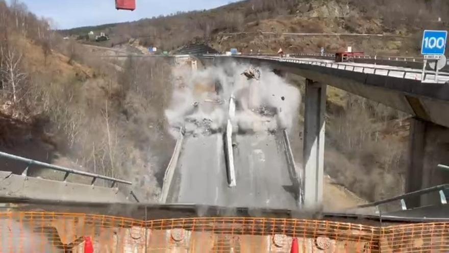 Desplome del viaducto de O Castro sentido Madrid en la A-6.