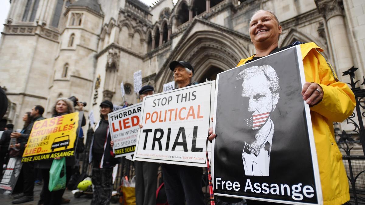 Protestas en favor de Julian Assange en Londres.