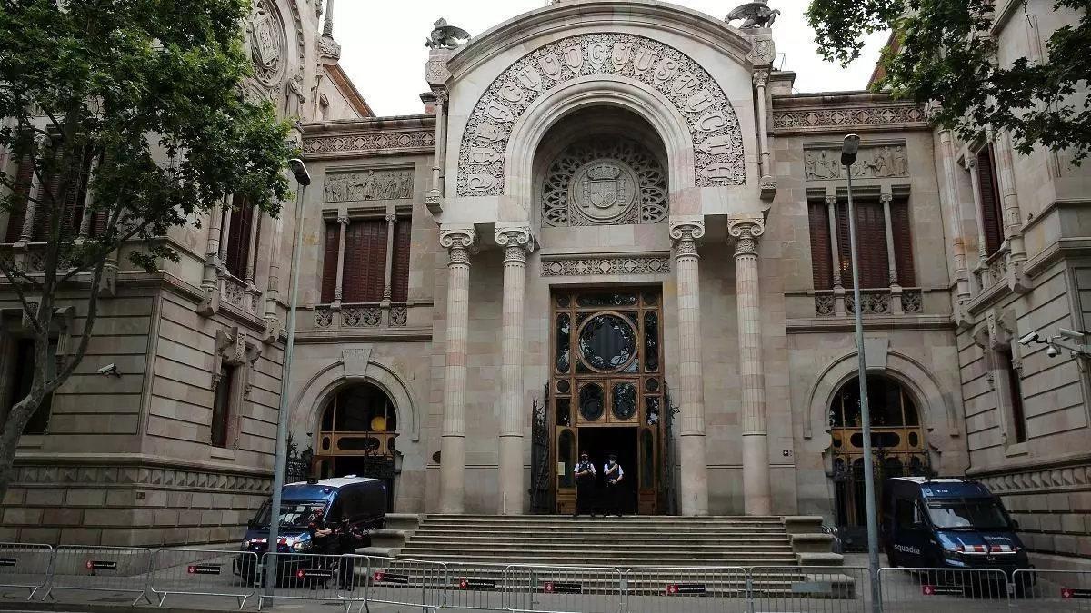 Fachada del Tribunal Superior de Justícia de Cataluña (TSJC), en Barcelona