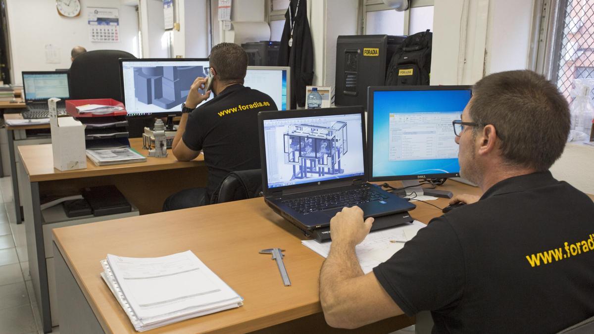 Proyectos complejos para apoyar a las empresas industriales de cualquier sector.