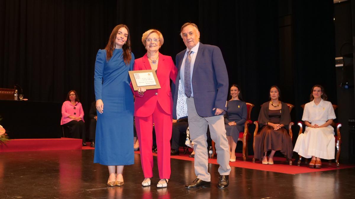 Las imágenes del homenaje a los matrimonios que celebran sus bodas de oro en Vila-real