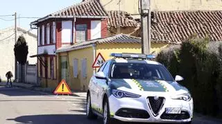 Dos jóvenes muertos tras colisionar su coche contra una casa en Villaverde de Abajo (León)