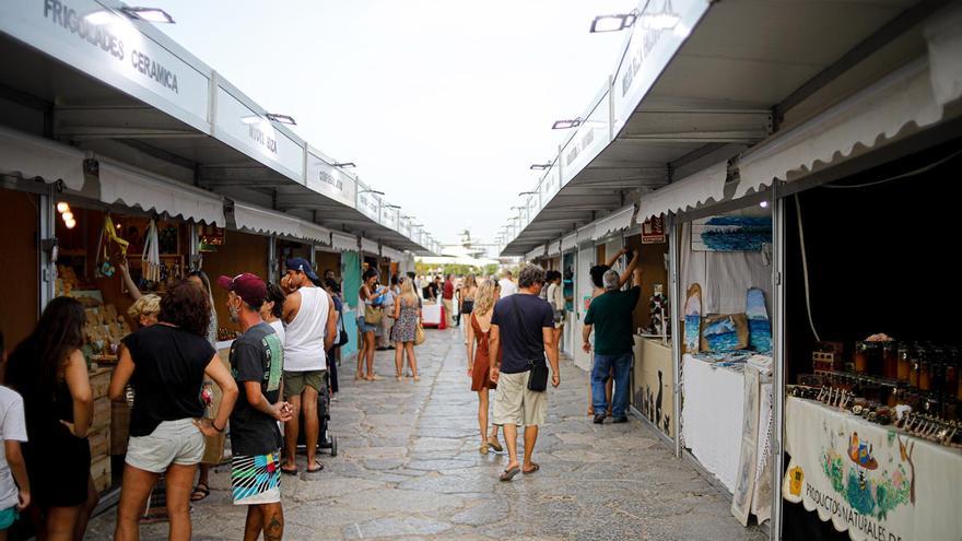 Mercadillos en Ibiza: «La gente valora el ser artesano»