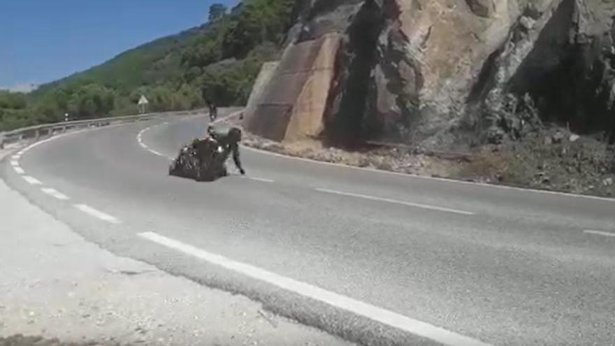 Investigan a un motorista por conducción temeraria entre San Pedro y Ronda