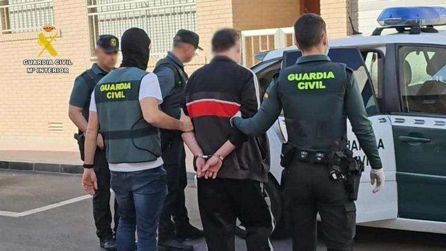 Detenidas tres personas tras desmantelar un narcopiso en Guardamar del Segura