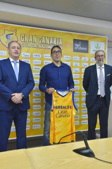 09-07-2020 LAS PALMAS DE GRAN CANARIA. Presentación oficial de Willy Villar y Porfi Fisac, nuevos director deportivo y entrenador del Herbalife Gran Canaria. Fotógrafo: ANDRES CRUZ  | 09/07/2020 | Fotógrafo: Andrés Cruz