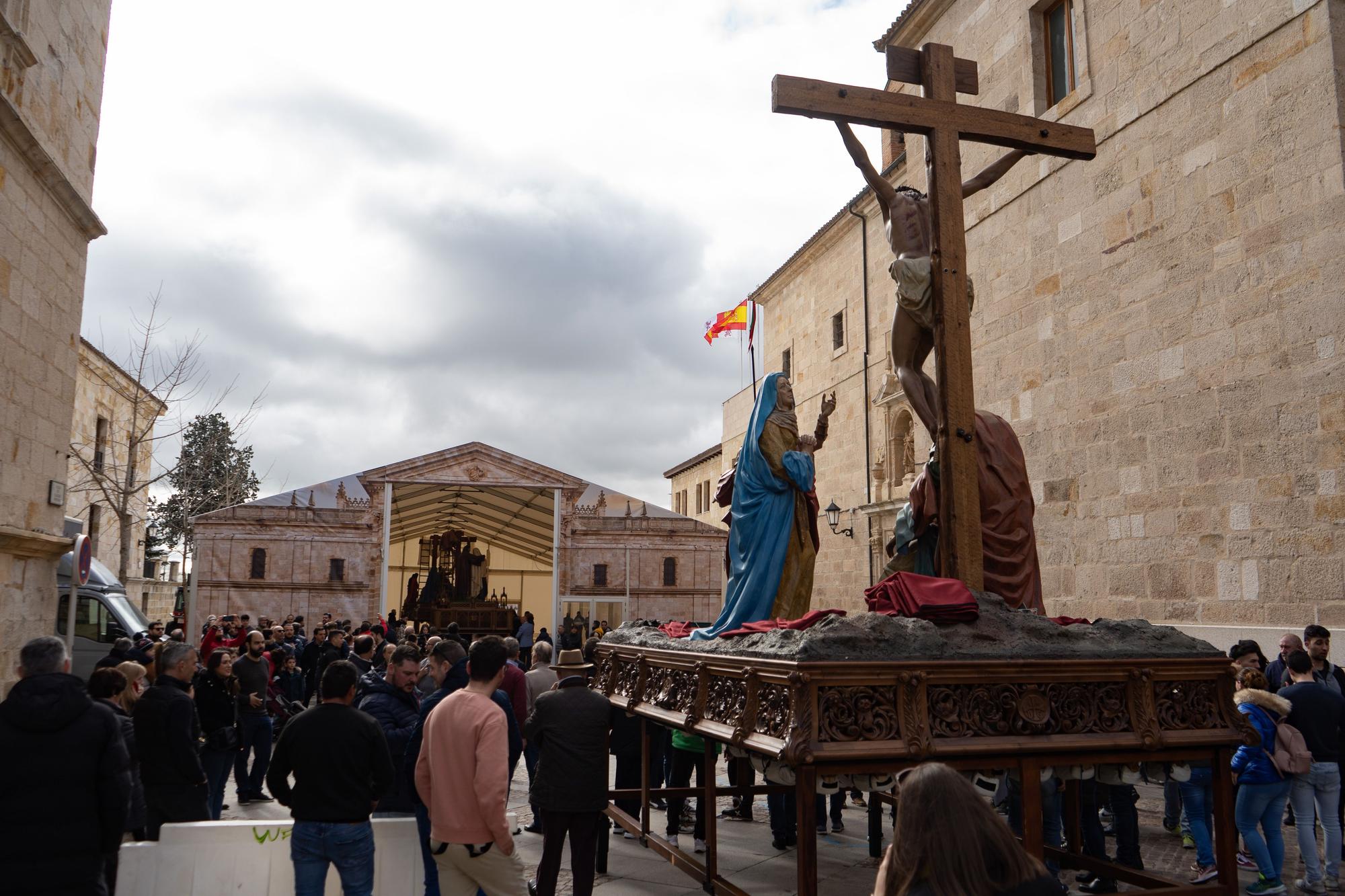 GALERÍA | Las mejores imágenes del traslado de pasos a la carpa de la Semana Santa de Zamora