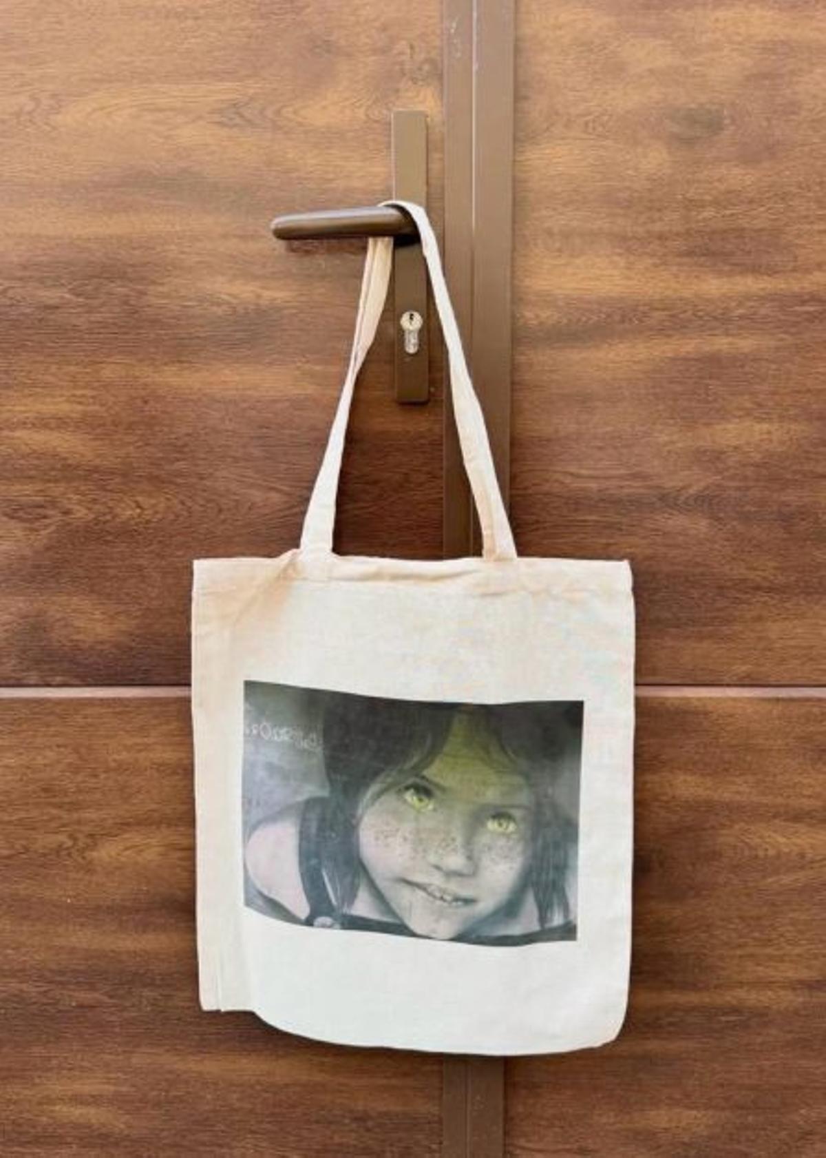 Tote bag de la Niña del Tera. | FIRMA