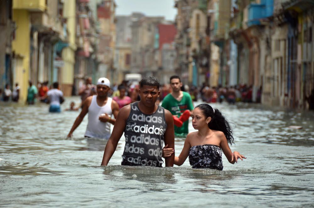 Irma inunda las calles de La Habana