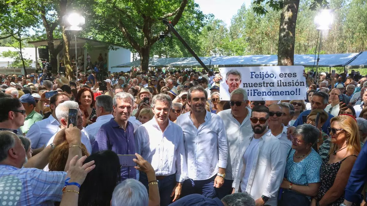 Feijóo da por hecho el fin del sanchismo desde O Pino: “Su epitafio ya está escrito”