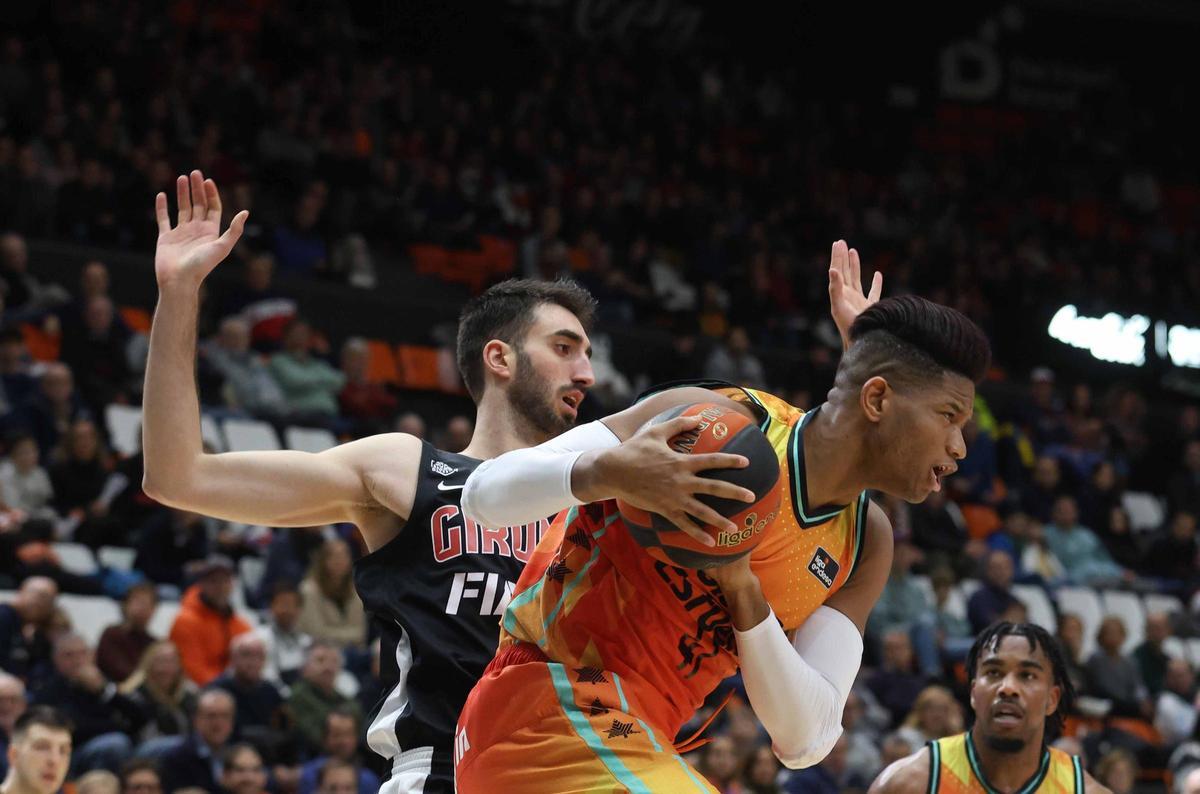 Jasiel Rivero y 'Dubi' serán los únicos pívots de un VBC debilitado en su juego interior con las lesiones de Pradilla y Alexander