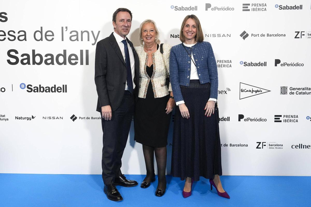 Carlos Ventura, Banc Sabadell, Consuelo Castilla, presidenta de ADQUALIS y Lucía Sanz, ADQUALIS