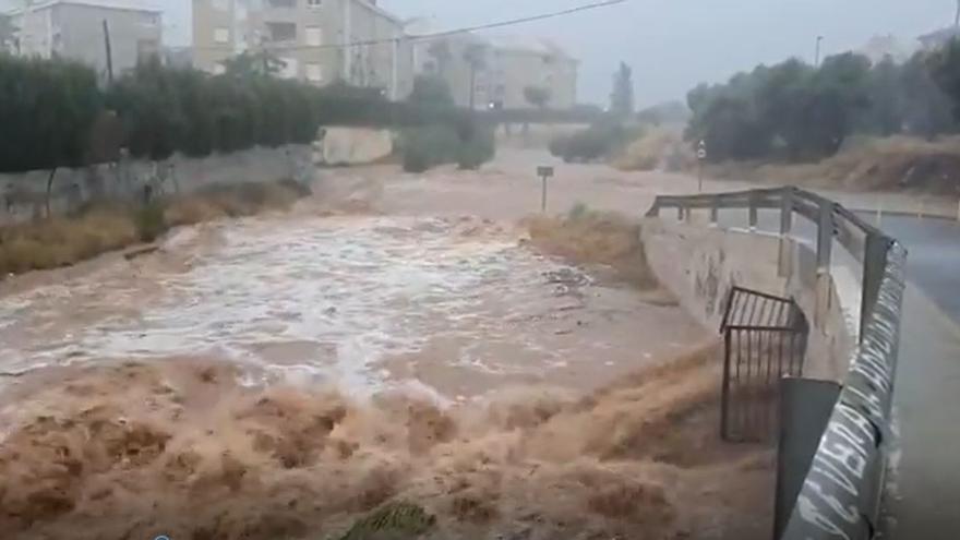 El Barranc de Farja a punto de desbordarse