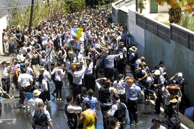 TRAIDA DEL AGUA 2016. LOMO MAGULLO. TELDE