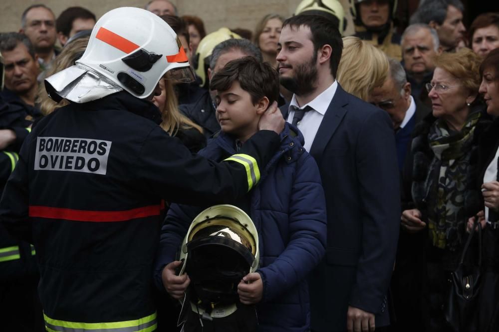 Funeral por Eloy Palacio, bombero fallecido en Oviedo