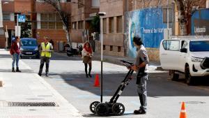 La prospección realizada este martes en la calle Jacint Barrau de Reus.