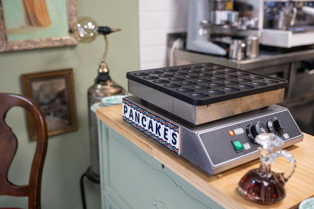 Máquina de 'pancakes' del restaurante Sabor Coffee Brunch.