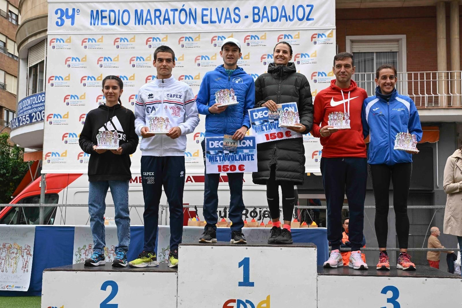 GALERÍA | Alexandre Miguel Carrilho y Gema Martín ganan el medio maratón Elvas-Badajoz