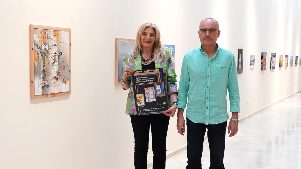 Aurora Cienfuegos y Óscar Caso, este viernes, durante la presentación del evento.