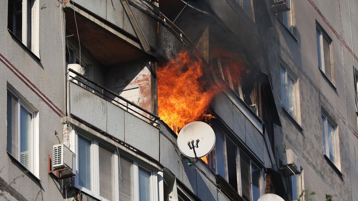 Incendio en un edificio residencial, en imagen de archivo.