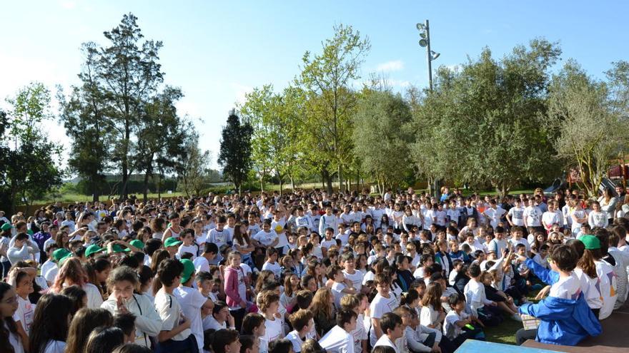 Mil alumnos de Manacor corren en favor de los niños afectados por la &#039;torrentada&#039;