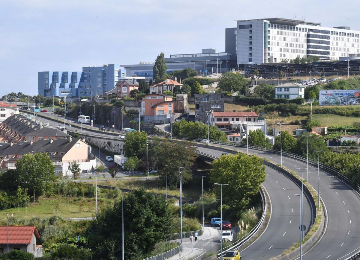 Avenida de A Pasaxe, con el Chuac al fondo. |