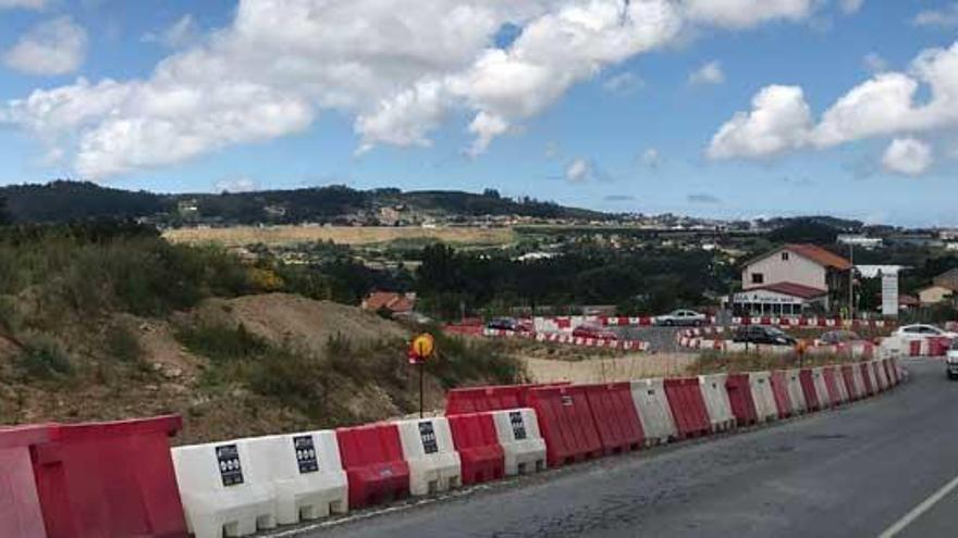 Transportes prevé retomar en julio la obra del cruce de A Rocha con explanaciones