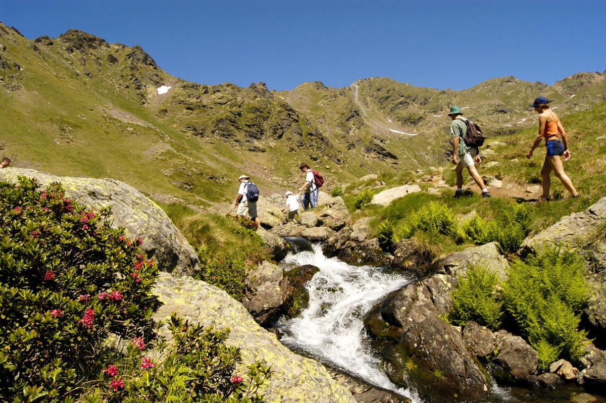 Senderistas en Andorra. 