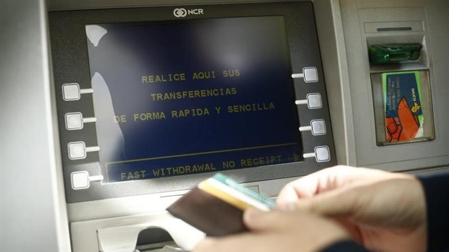 El derecho a tener cuenta bancaria: un incumplimiento que expande la pobreza