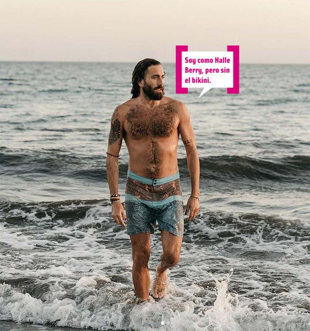 Raúl Ginés saliendo del mar