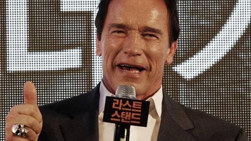 Schwarzenegger dice que no se siente &quot;viejo&quot; y que va al gimnasio cada día