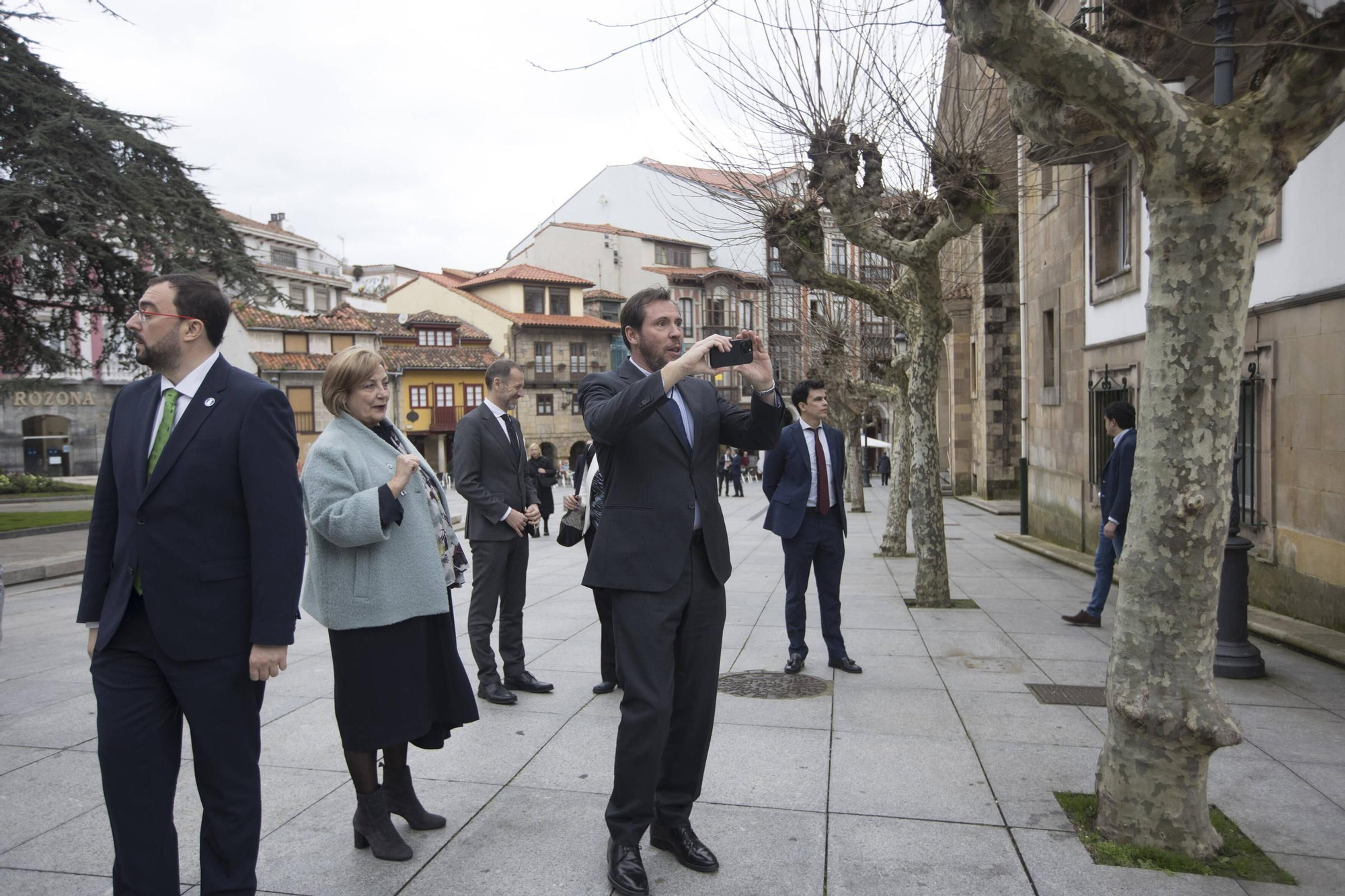 EN IMÁGENES: Así ha sido la visita a Avilés de Óscar Puente, ministro de Transportes y Movilidad Sostenible
